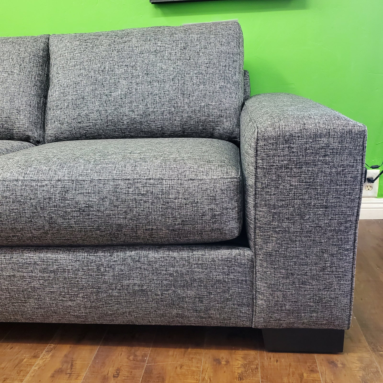 107" x 65" 2PC Uptown Sectional