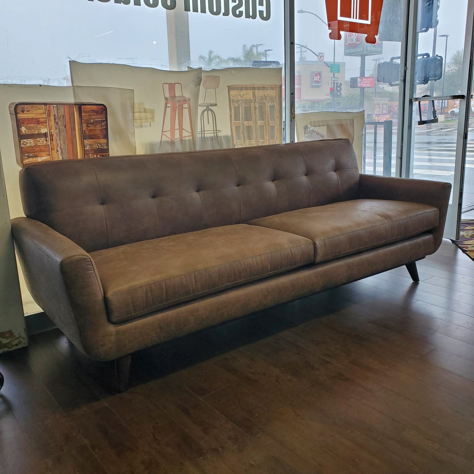 91" Dallas Sofa