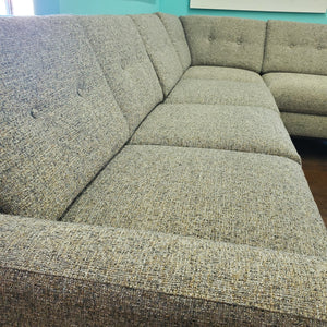 112" x 89" 2pc Venice Sectional