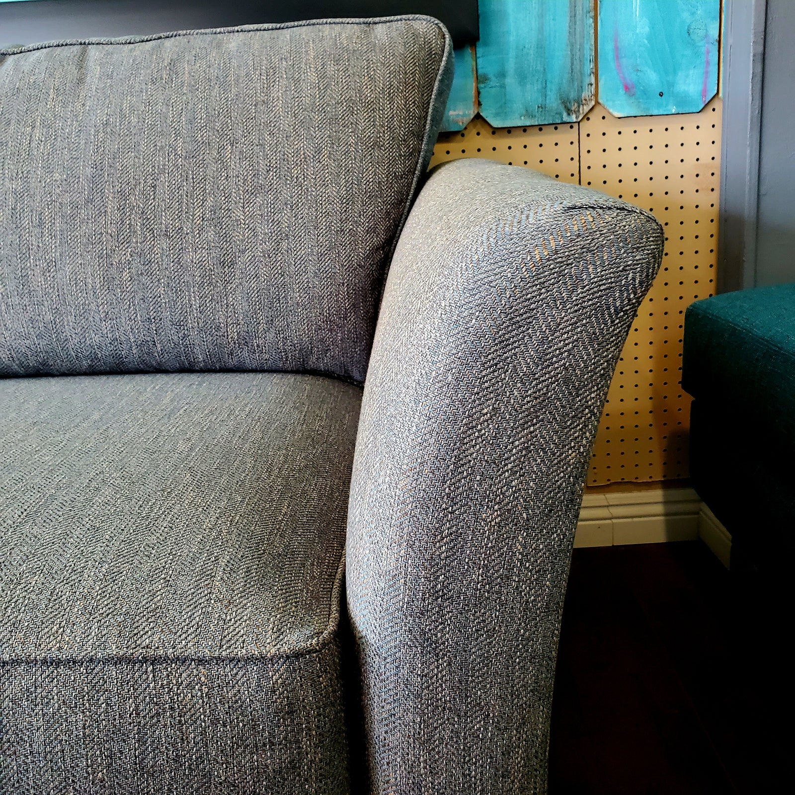 Floor Sample- 86" Aria Sofa