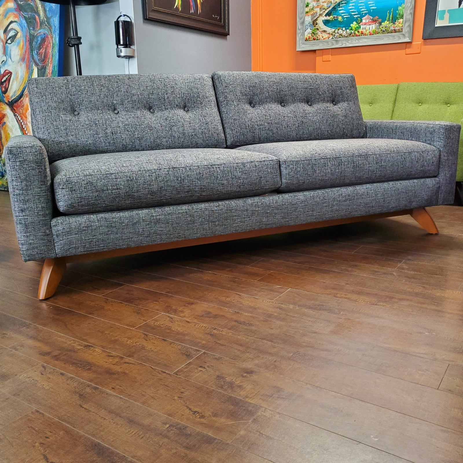 82" Venice Sofa